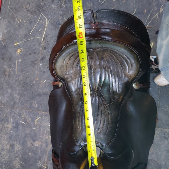 Premium Dark Brown Leather Saddle - Picture 11 of 11